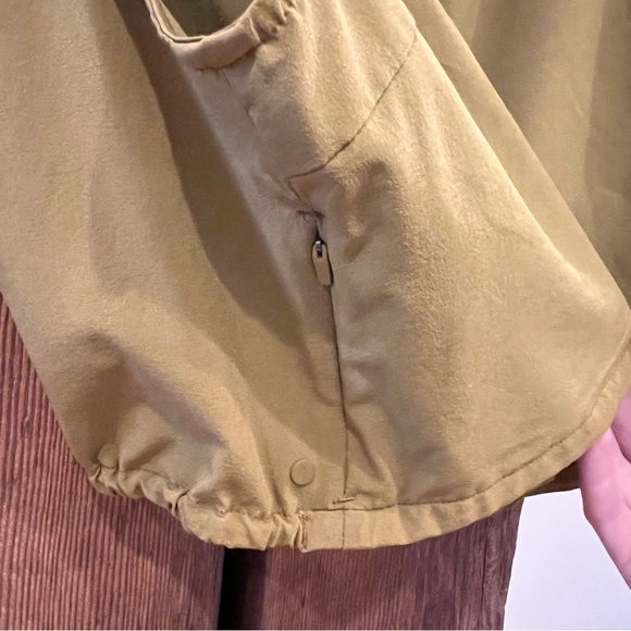 Wayre Square Neck Button Front Tank💛 - Picture 8 of 9